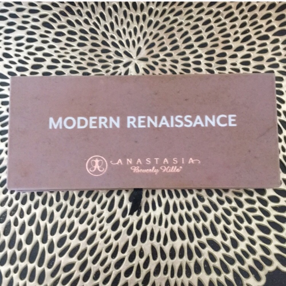Modern Renaissance Pallet AUTHENTIC